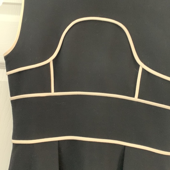 Versace Wool Knee-Length Dress with Cream Piping Detail - Picture 6 of 6